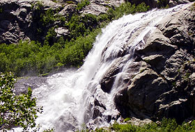 Водопады Домбая Алибекский водопад